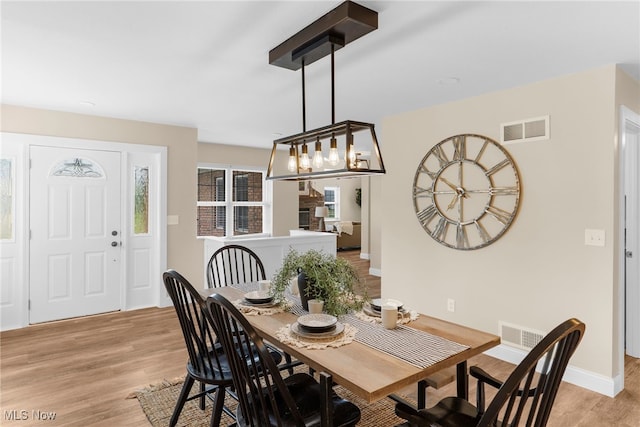 381 Lauretta Ln, Hubbard, OH 44425 - dining space featuring light wood-style flooring and baseboards
