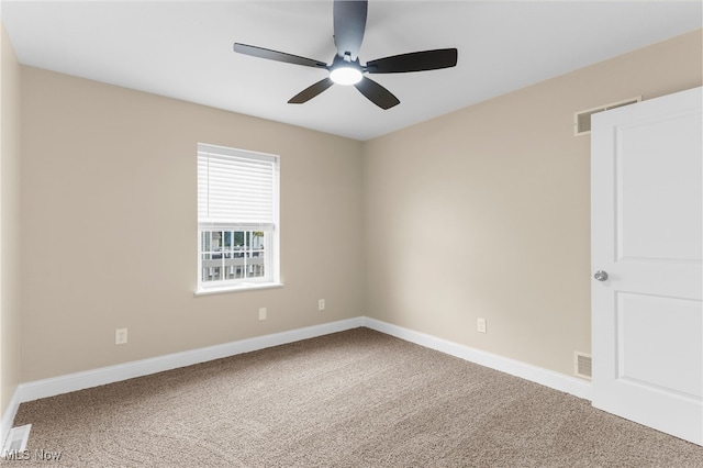381 Lauretta Ln, Hubbard, OH 44425 - unfurnished room featuring carpet floors and a ceiling fan