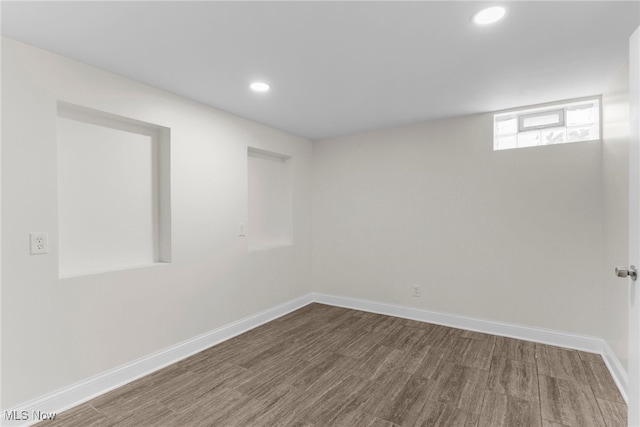 381 Lauretta Ln, Hubbard, OH 44425 - basement featuring recessed lighting and wood finished floors