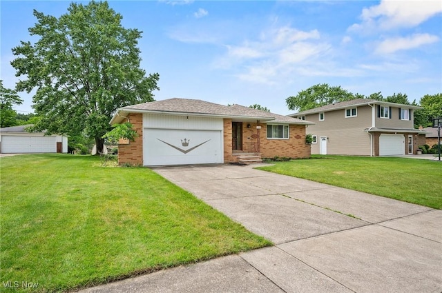4363 Tamarack Dr, Parma, OH 44134 - photo 2