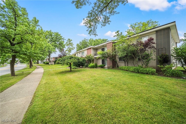 1372 Golden Gate Blvd, Mayfield Heights, OH 44124 - view of green lawn
