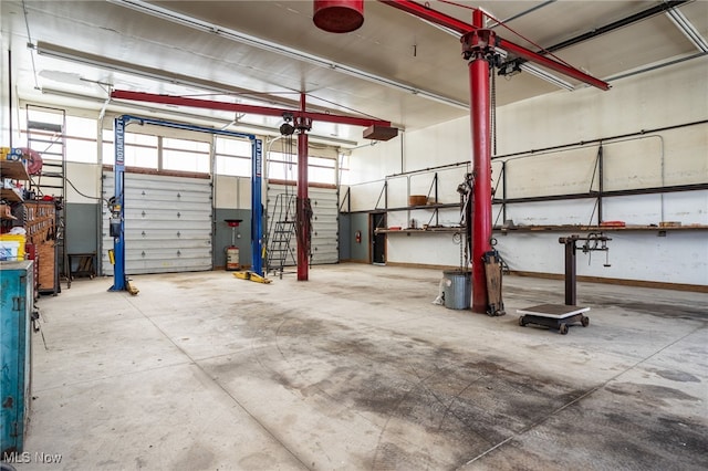 15459 Serfass Rd, Doylestown, OH 44230 - garage featuring baseboards