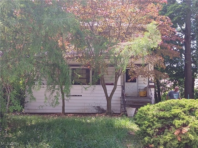 2100 Westburn Ave, Cleveland, OH 44112 - view of property exterior