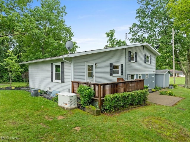 59937 Broadview Rd, Shadyside, OH 43947 - back of house featuring a wooden deck and a yard