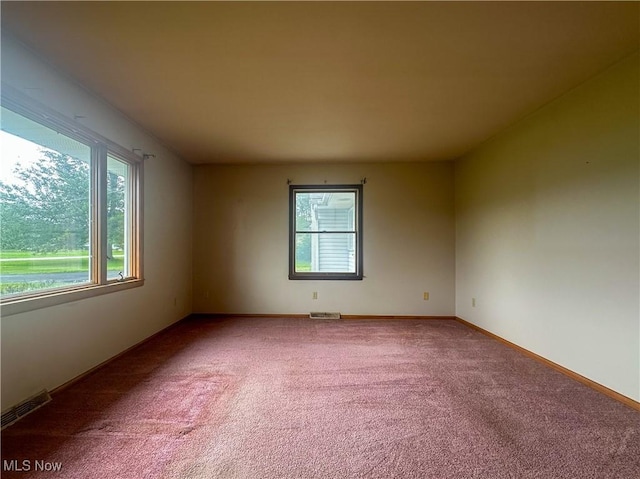 2178 Hewitt Gifford Rd SW, Warren, OH 44481 - empty room featuring carpet and baseboards