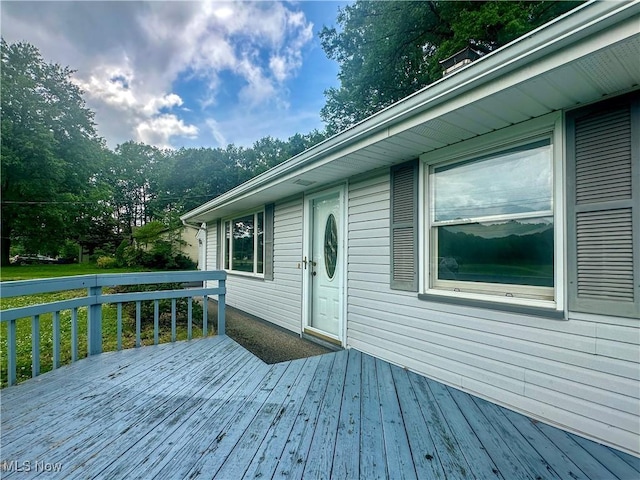 2178 Hewitt Gifford Rd SW, Warren, OH 44481 - view of deck