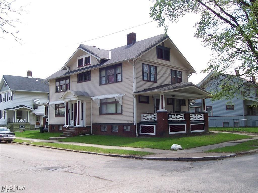 3211 W 82nd St, Cleveland, OH 44102 - photo 2