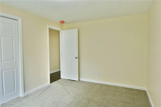 22 Camrose Dr, Niles, OH 44446 - unfurnished bedroom featuring carpet floors and baseboards