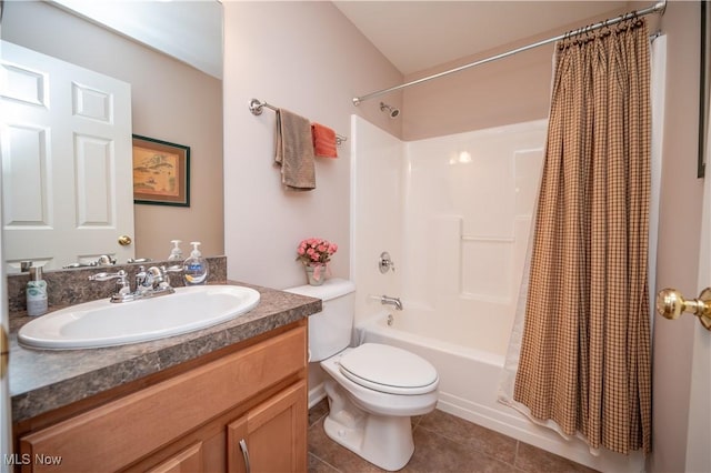 125 Fitch Blvd Unit 263, Austintown, OH 44515 - full bath featuring shower / tub combo with curtain, vanity, and tile patterned flooring
