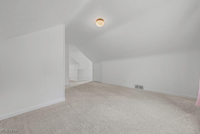 2515 Saratoga Ave SW, Canton, OH 44706 - bonus room with lofted ceiling and carpet