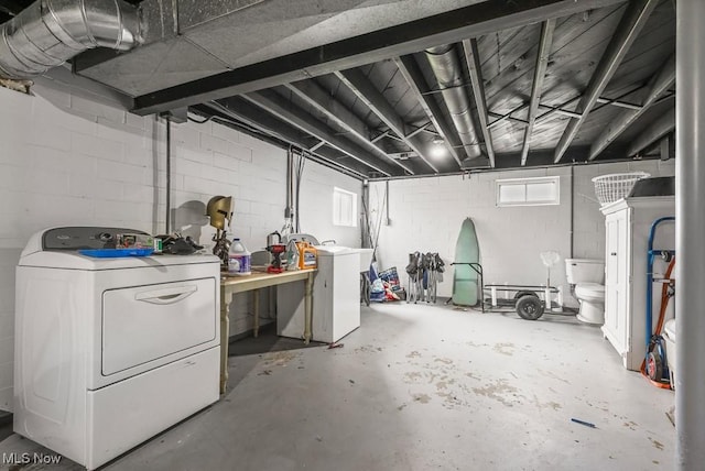 2515 Saratoga Ave SW, Canton, OH 44706 - basement with washer / dryer and concrete block wall