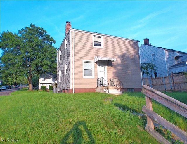 1560 Redwood Ave, Akron, OH 44301 - photo 2