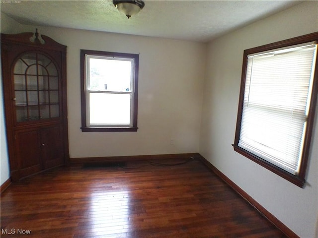 1560 Redwood Ave, Akron, OH 44301 - photo 8