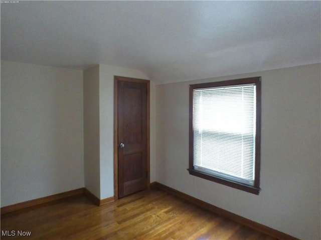 1560 Redwood Ave, Akron, OH 44301 - photo 20