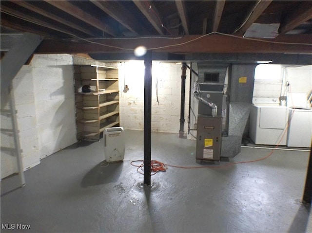 1560 Redwood Ave, Akron, OH 44301 - photo 25