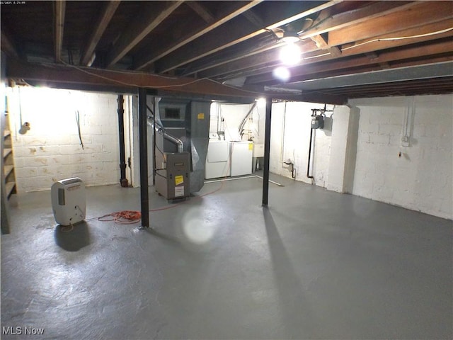 1560 Redwood Ave, Akron, OH 44301 - photo 26