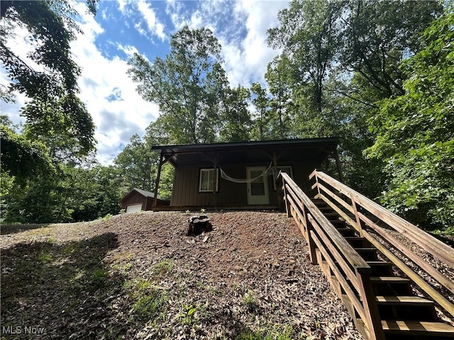 61342 High Hill Rd, Cambridge, OH 43725 - rear view of property with an outdoor structure