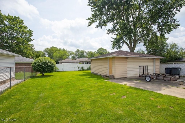 505 Lansing Rd, Akron, OH 44312 - fenced backyard with a patio