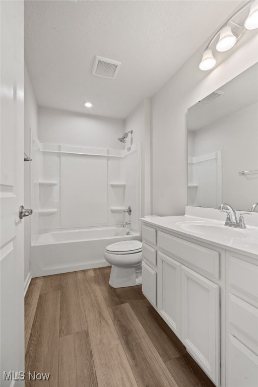 1809 Muirfield Ln, Painesville, OH 44077 - photo 24