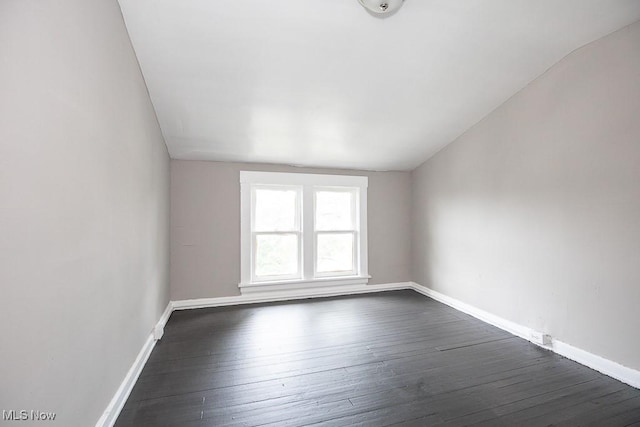 1810 Haldane Rd, Cleveland, OH 44112 - photo 5