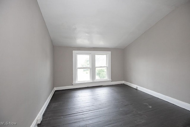 1810 Haldane Rd, Cleveland, OH 44112 - photo 10