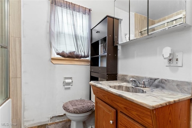 120 Palmetto Ave, Bedford, OH 44146 - full bath with vanity and a shower