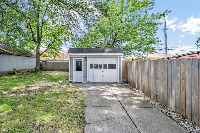 3726 W 169th St, Cleveland, OH 44111 - detached garage featuring concrete driveway