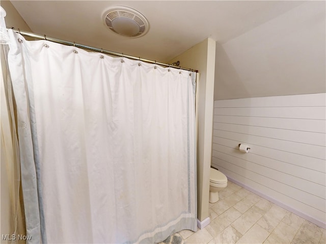 4982 14th St SW, Canton, OH 44710 - bathroom with vaulted ceiling and a shower with curtain