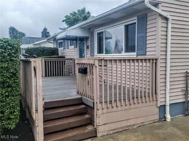 5752 Van Wert Ave, Brook Park, OH 44142 - view of deck