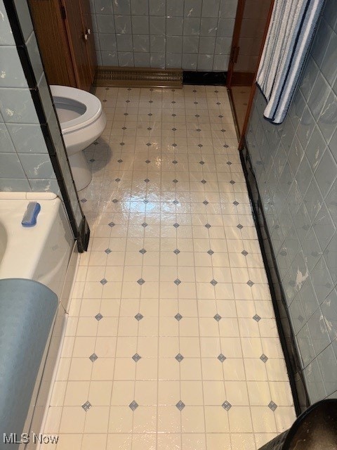 1527 Difford, Niles, OH 44446 - bathroom featuring toilet and tile patterned flooring