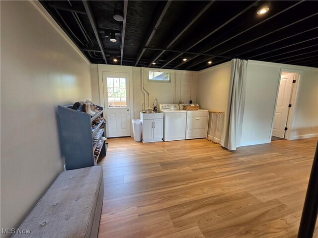 16535 Hosmer Rd, Middlefield, OH 44062 - laundry area featuring independent washer and dryer and light wood-style flooring