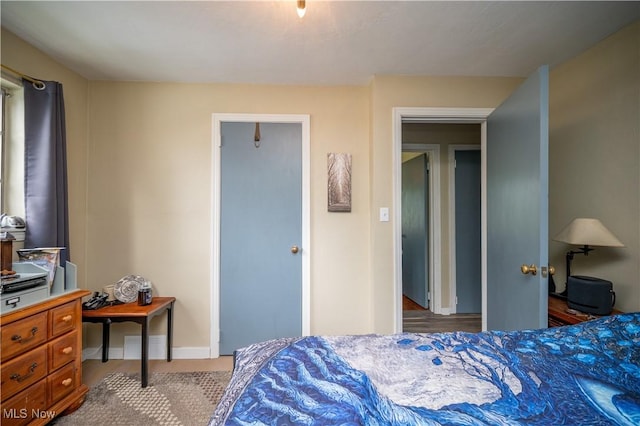 1432 Maxwell Ave NW, Warren, OH 44485 - bedroom featuring baseboards