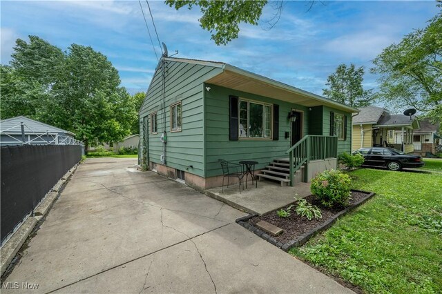 1432 Maxwell Ave NW, Warren, OH 44485 - view of front of property