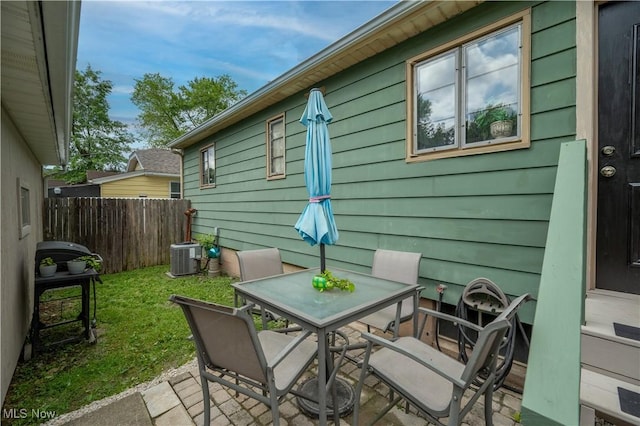 1432 Maxwell Ave NW, Warren, OH 44485 - view of patio / terrace featuring outdoor dining area