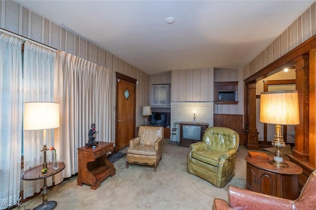 11604 Thornwood Ave, Cleveland, OH 44108 - carpeted living room with wallpapered walls