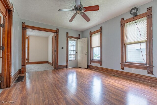 463 Allyn St, Akron, OH 44304 - photo 7