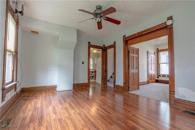 463 Allyn St, Akron, OH 44304 - photo 9