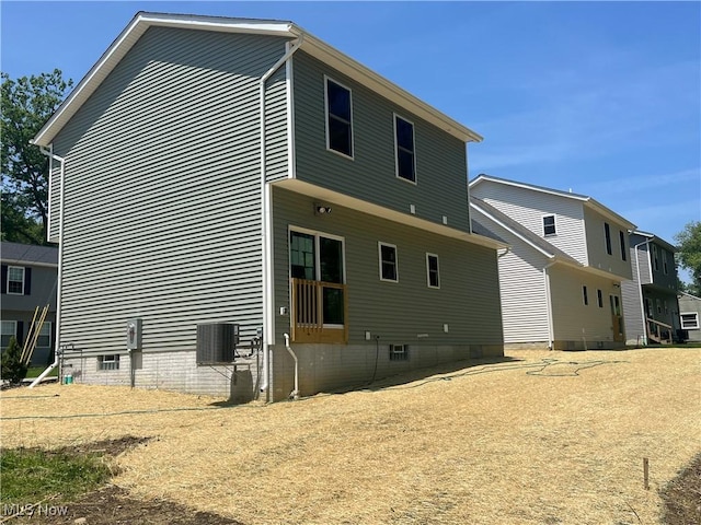 5025 Lakeview Dr, Mentor, OH 44060 - photo 2