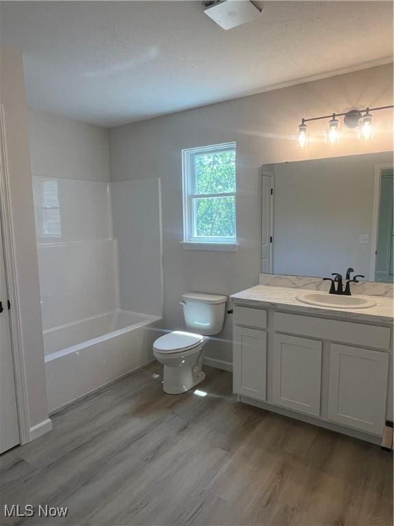 5025 Lakeview Dr, Mentor, OH 44060 - photo 4