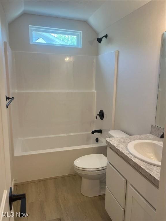 5025 Lakeview Dr, Mentor, OH 44060 - photo 5