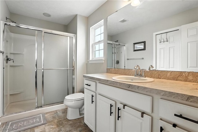3990 Abigail Dr, Lorain, OH 44053 - full bath featuring vanity and a stall shower