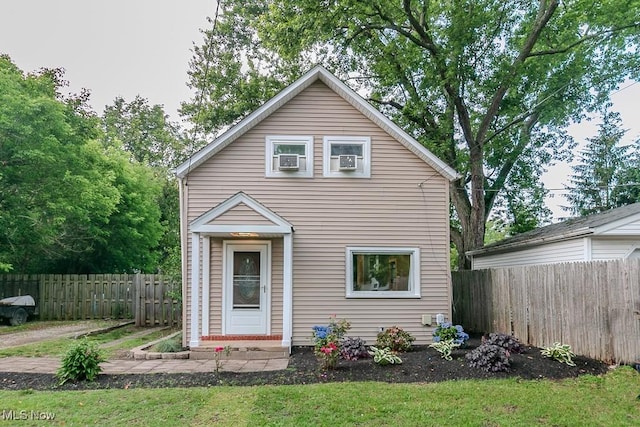 7568 Center St, Mentor, OH 44060 - photo 1