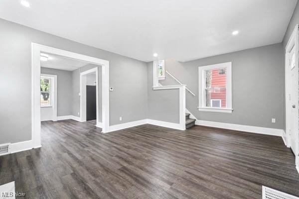 861 Glenn St, Akron, OH 44320 - photo 5