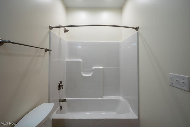 116 Falling Waters Dr, Vienna, WV 26105 - bathroom featuring toilet and bathing tub / shower combination