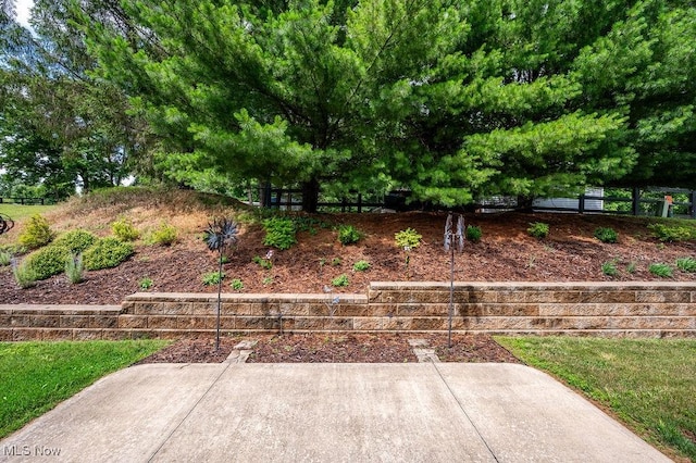 116 Falling Waters Dr, Vienna, WV 26105 - view of yard featuring a patio area