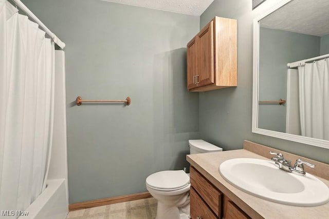 1367 Hidden Lake Blvd, Akron, OH 44312 - full bath featuring vanity, a textured ceiling, and shower / tub combo with curtain