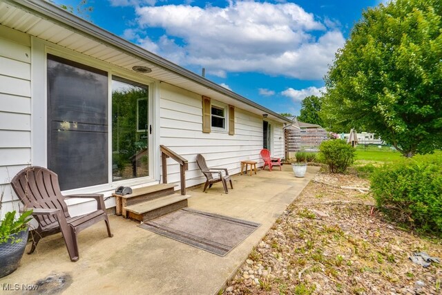 1260 Pleasant Ridge St SE, Minerva, OH 44657 - view of patio / terrace