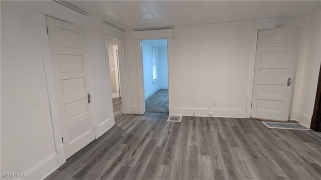 916 6th St NW, Canton, OH 44703 - unfurnished room with wood finished floors