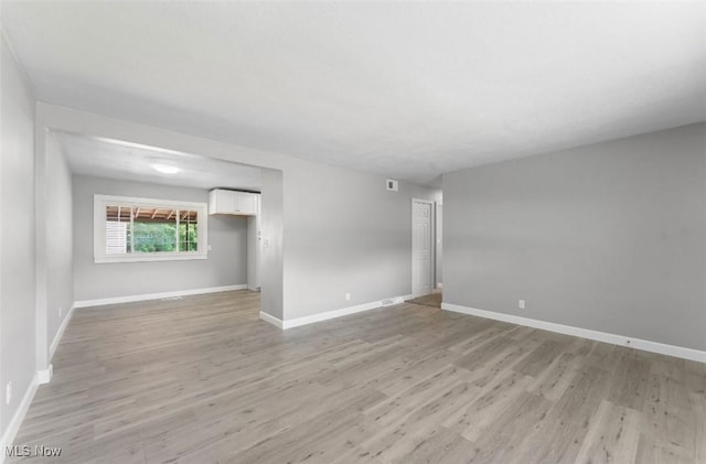 5318 Pinecrest Ave, Youngstown, OH 44515 - spare room featuring light wood-style floors