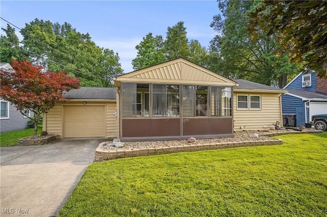 3451 Susan Cir, Youngstown, OH 44511 - photo 1